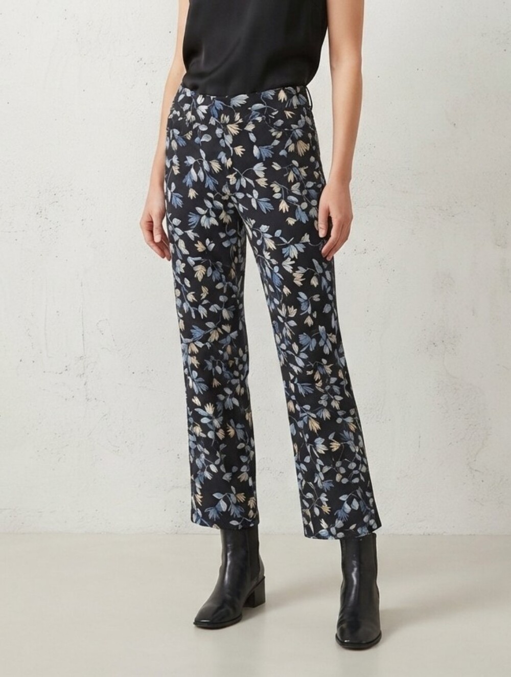 J. Jill Black Blue Cream Leaf Print Pants Full-Leg Cropped Women’s Size Small